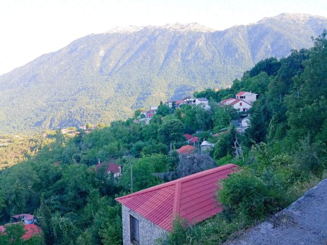 Η Καλοσκοπή Φωκίδας - Village in the mountains 